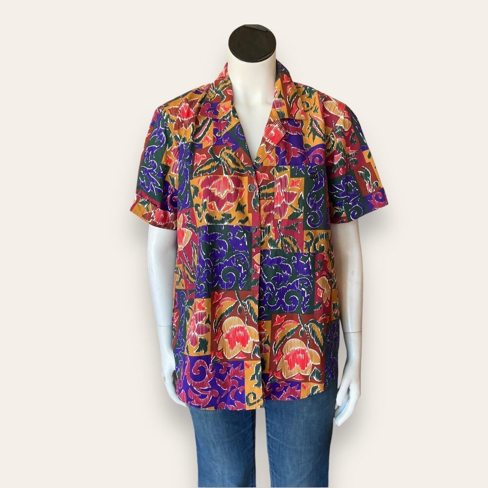 Miami Vice Floral Print Button Up Carriage Court Size Medium/Small